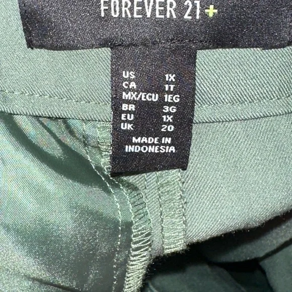 Forever 21 Plus Olive Green Trousers - Picture 4 of 5